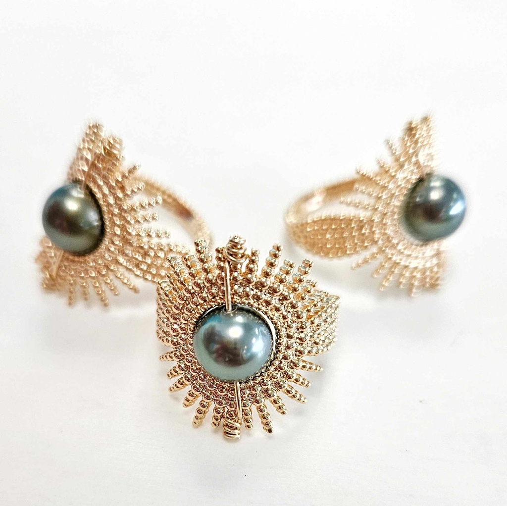 BAGUE SOLEIL AVEC PERLE DE TAHITI - plaqué or