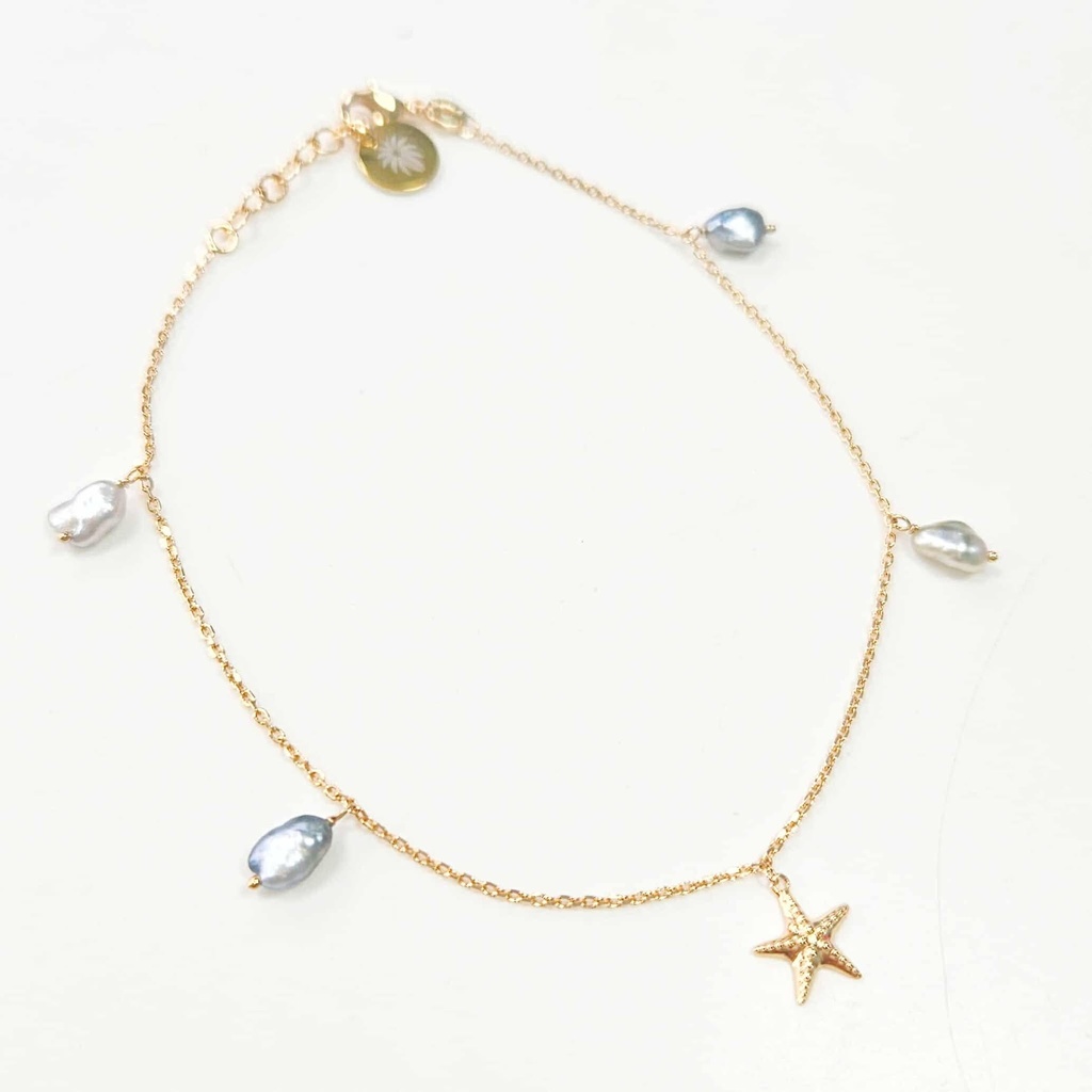 CHAINE DE CHEVILLE ETOILE ET 4 KEISHIS EN BRELOQUE