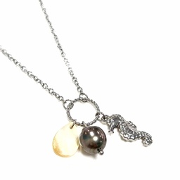 [COSEA] COLLIER HIPPOCAMPE PERLE ET NACRE - ACIER